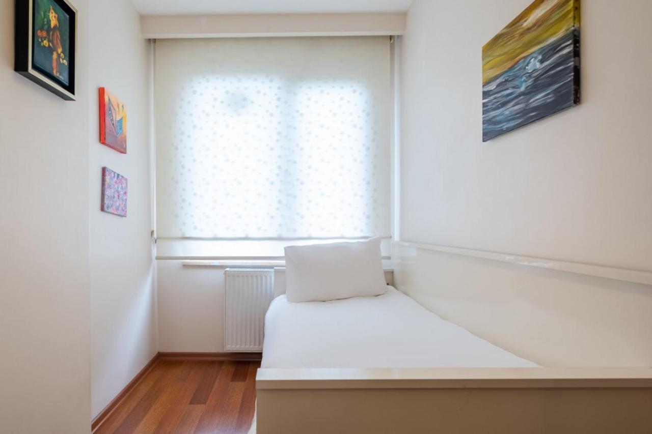 Pleasant Flat With Central Location In Sisli 伊斯坦布尔 外观 照片